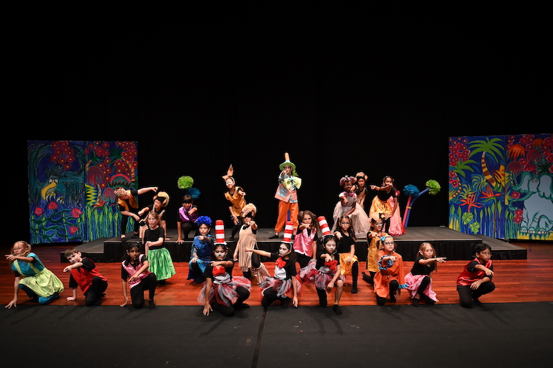 ES Seussical Kids Performance Group
